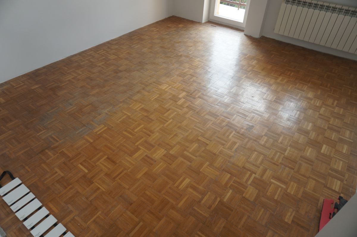 Cyklinowanie Oraz Lakierowanie Mozaiki Drewnianej 02