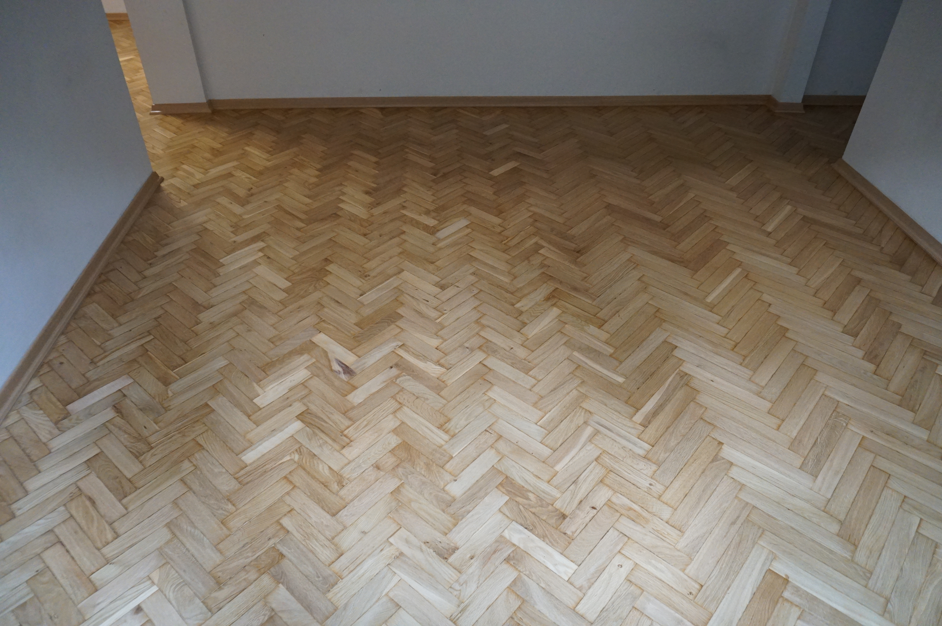 Dąb - renowacja i lakierowanie parkietu