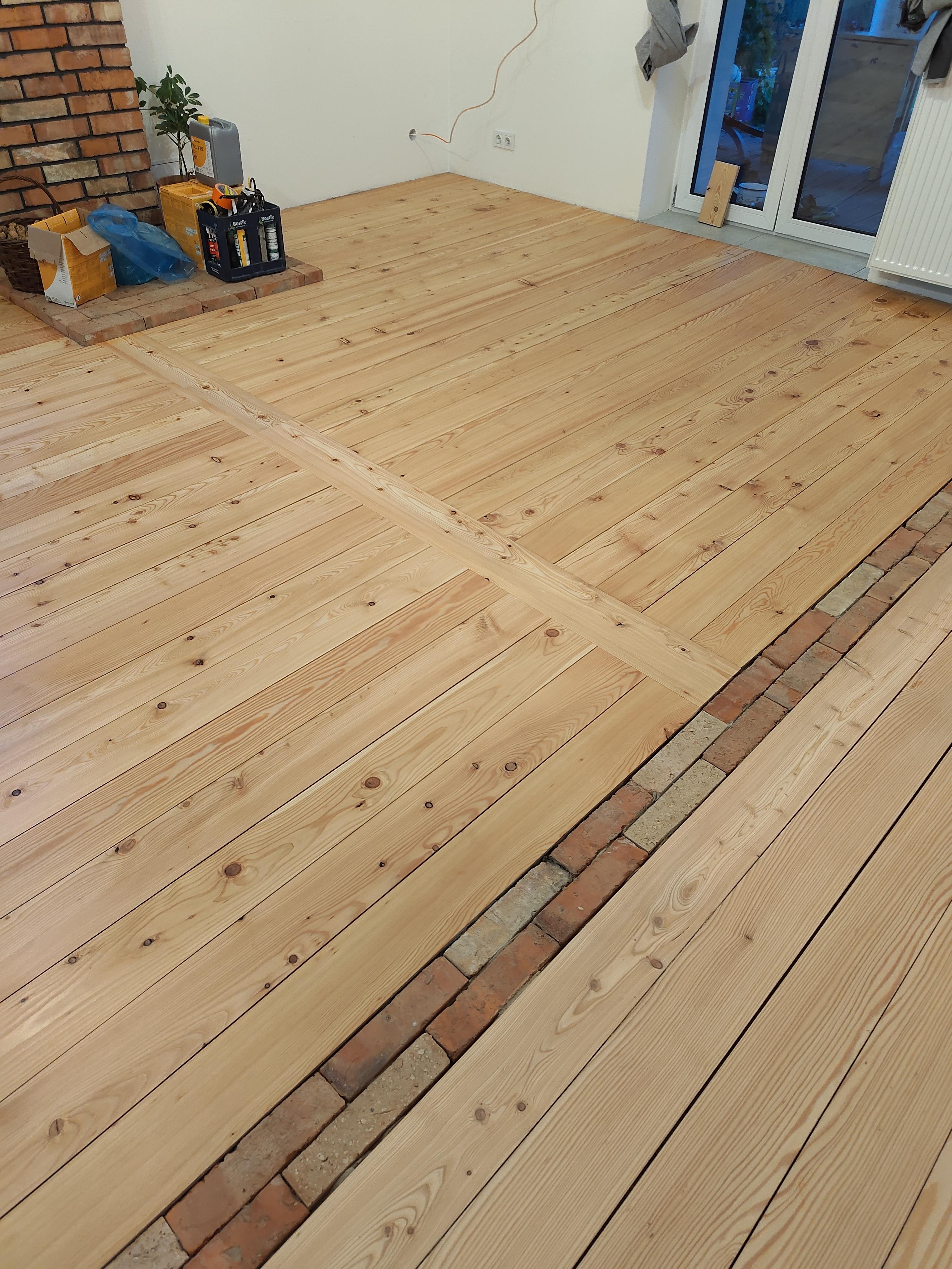 Deski Modrzew Lite Cyklinowanie Lakierowanie 03