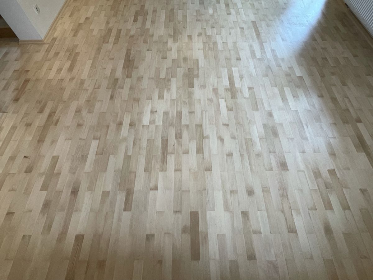 Renowacja Parkietu z Jaworu w Domu Jednorodzinnym