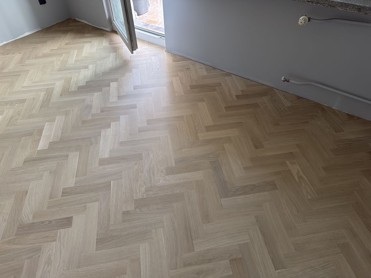 Tradycyjny Parkiet Debowy Efekt Surowego Drewna 06