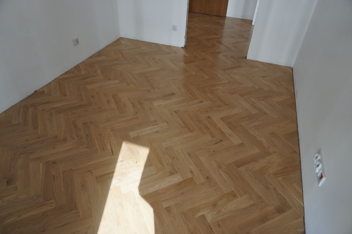 Klasyczna Debowa Jodelka 07