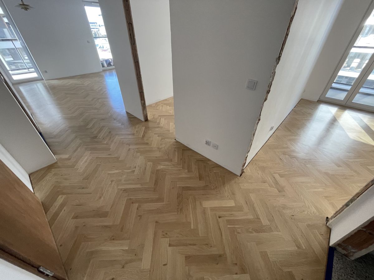 Klasyczna Debowa Jodelka 08