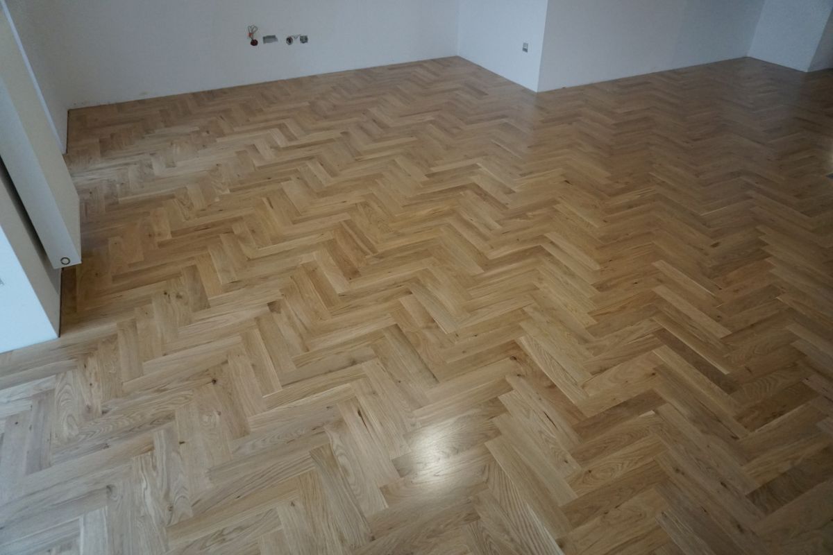 Klasyczny Parkiet Dab 08