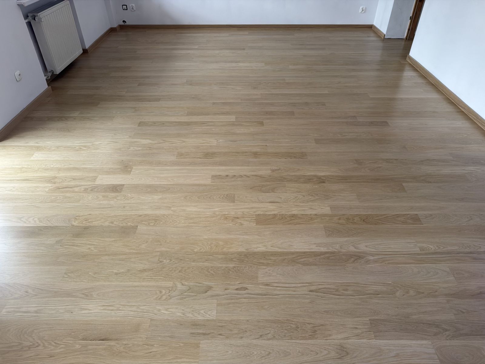 Podloga Debowa Z Litego Drewna 04