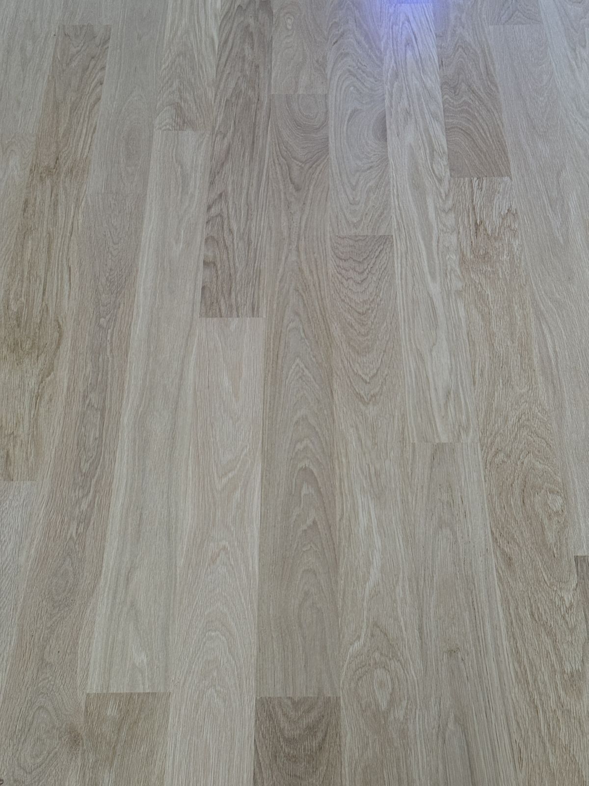 Podloga Debowa Z Litego Drewna 08