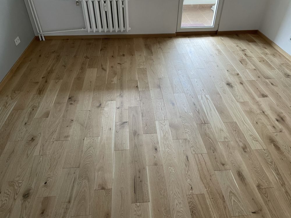 Imgi 13 Ukladanie Deski Debowej Lakierowanej 03