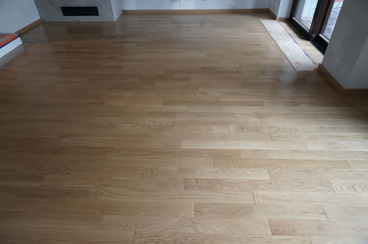 Ukadanie Deski Debowej Fazowanej Surowej Z Litegodrewna 04